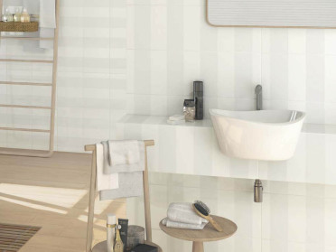 Настенная плитка Inuit Asaro Black 25x75 от Vives Ceramica (Испания)
