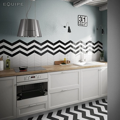 CHEVRON WALL-2