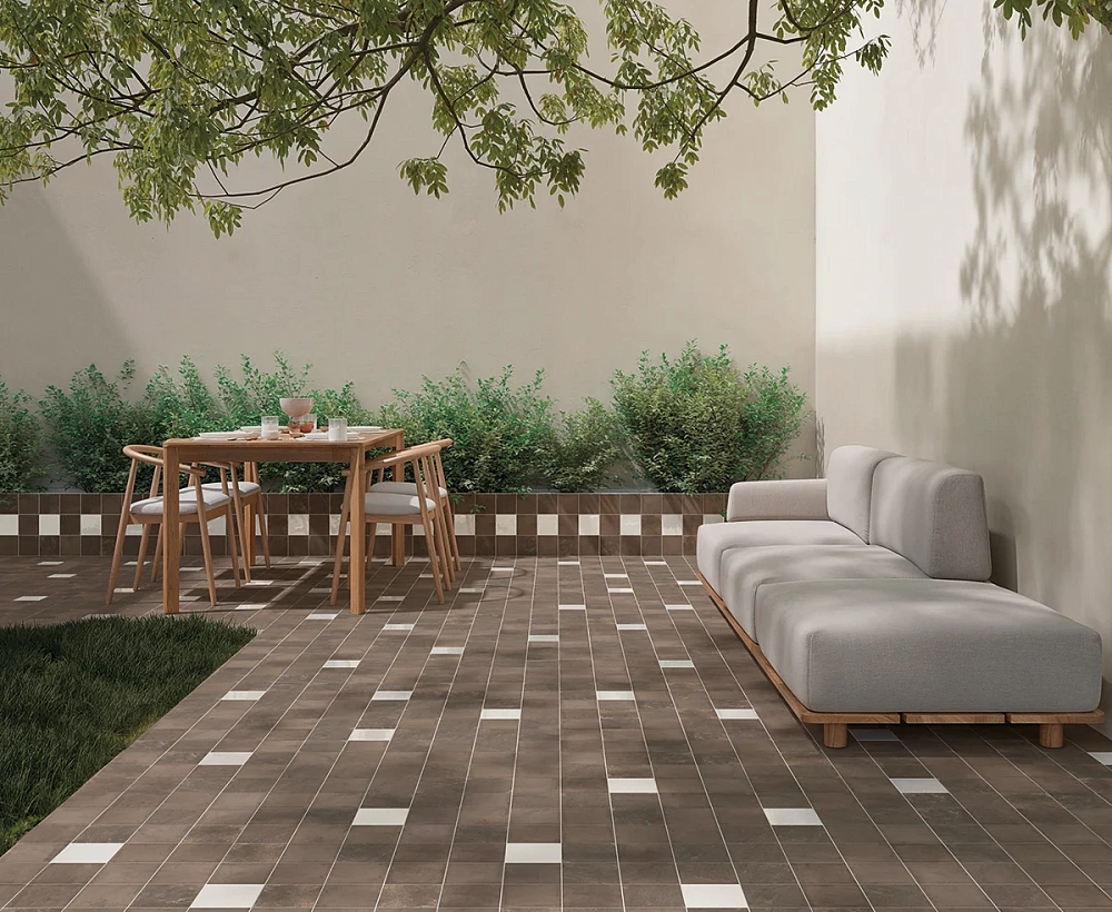 Terre | Square Umber - White Gloss