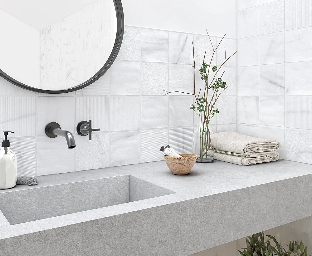 Gea | Calacatta Carved